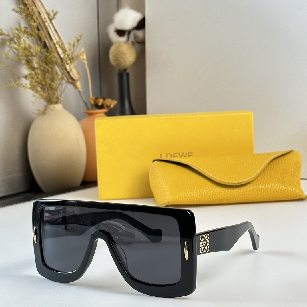Loewe Anagram Mask Sunglasses In Acetate     LW40106U  - DopestKickz