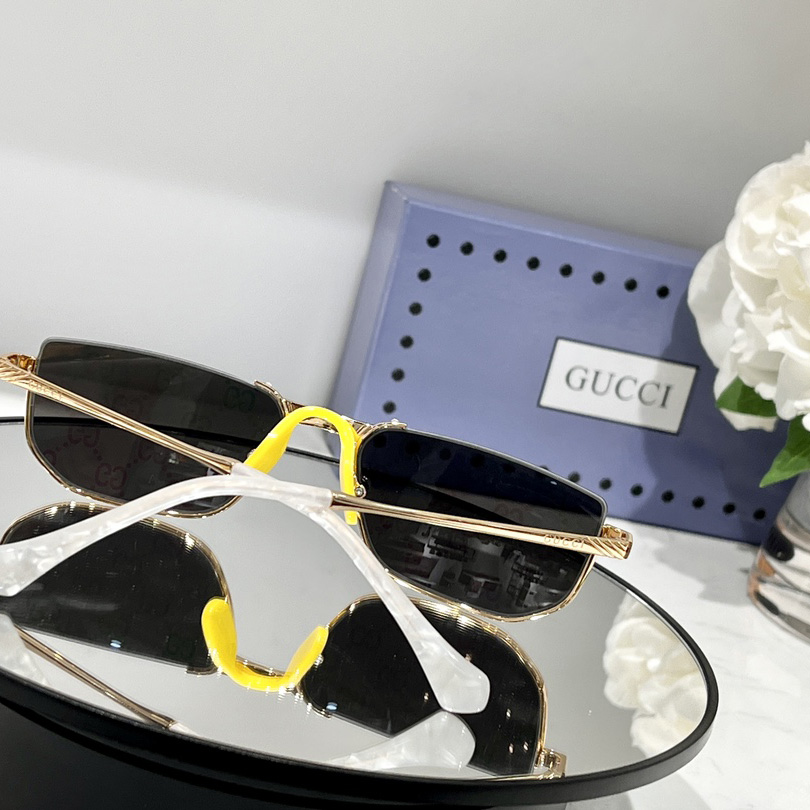 Gucci Rectangle-Frame Gold-Tone Mirrored Sunglasses   GG0627S - DopestKickz