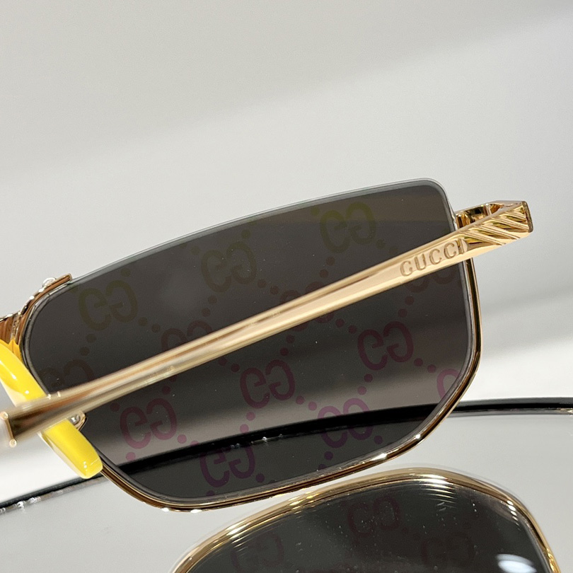 Gucci Rectangle-Frame Gold-Tone Mirrored Sunglasses   GG0627S - DopestKickz