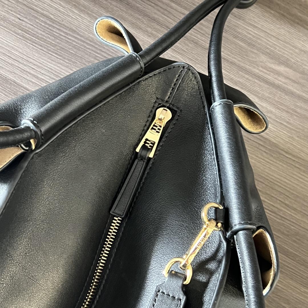 Loewe Paseo Bag In Shiny Nappa Calfskin - DopestKickz