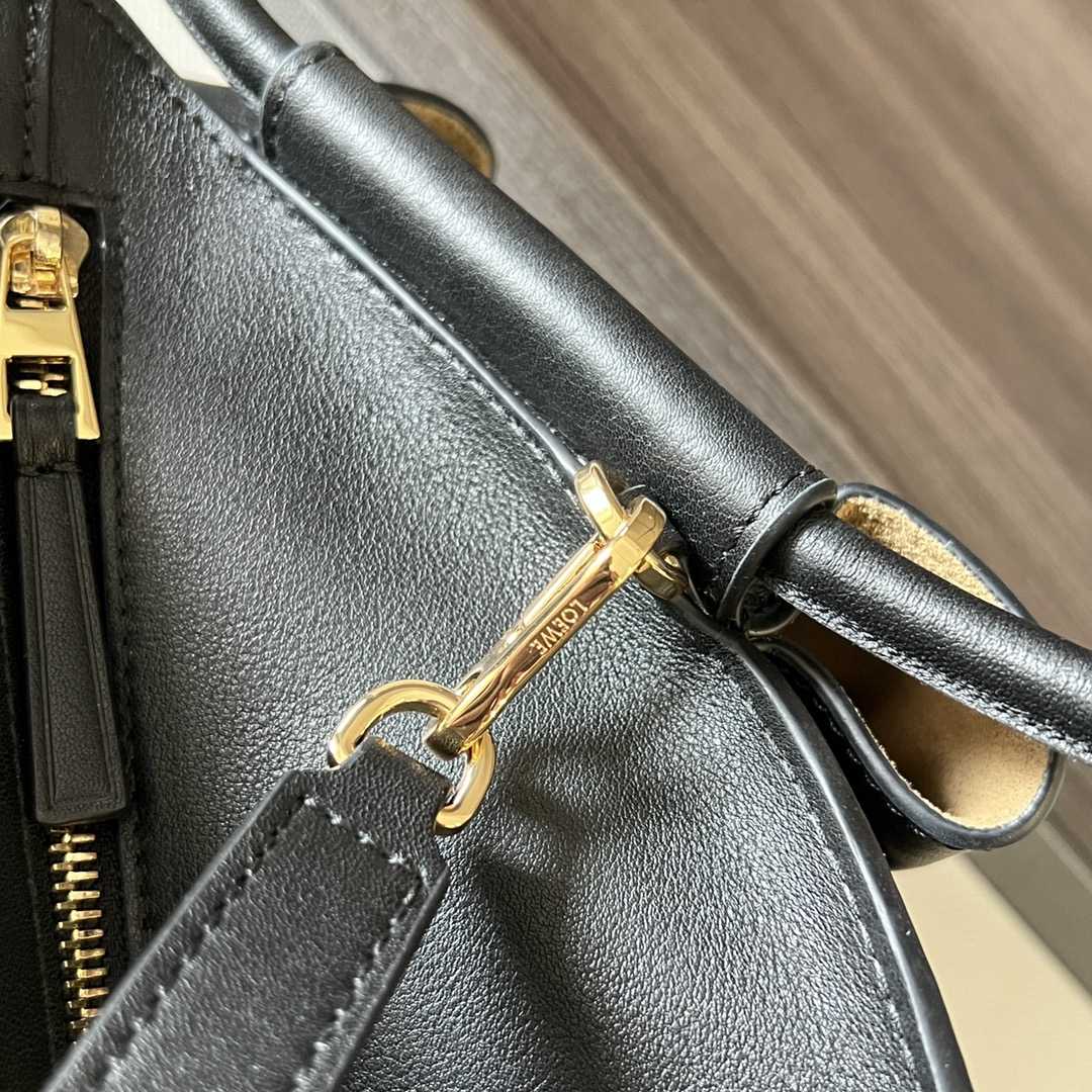 Loewe Paseo Bag In Shiny Nappa Calfskin - DopestKickz