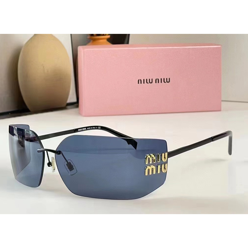 Miu Miu Runway Sunglasses - DopestKickz