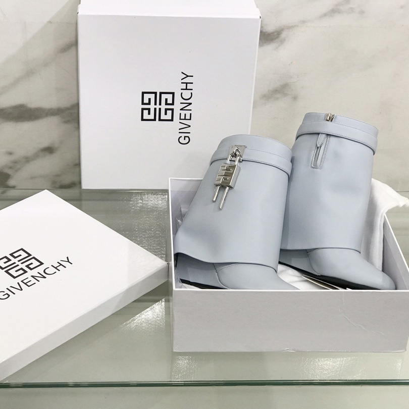 Givenchy Shark Lock Ankle Boots In Leather - DopestKickz