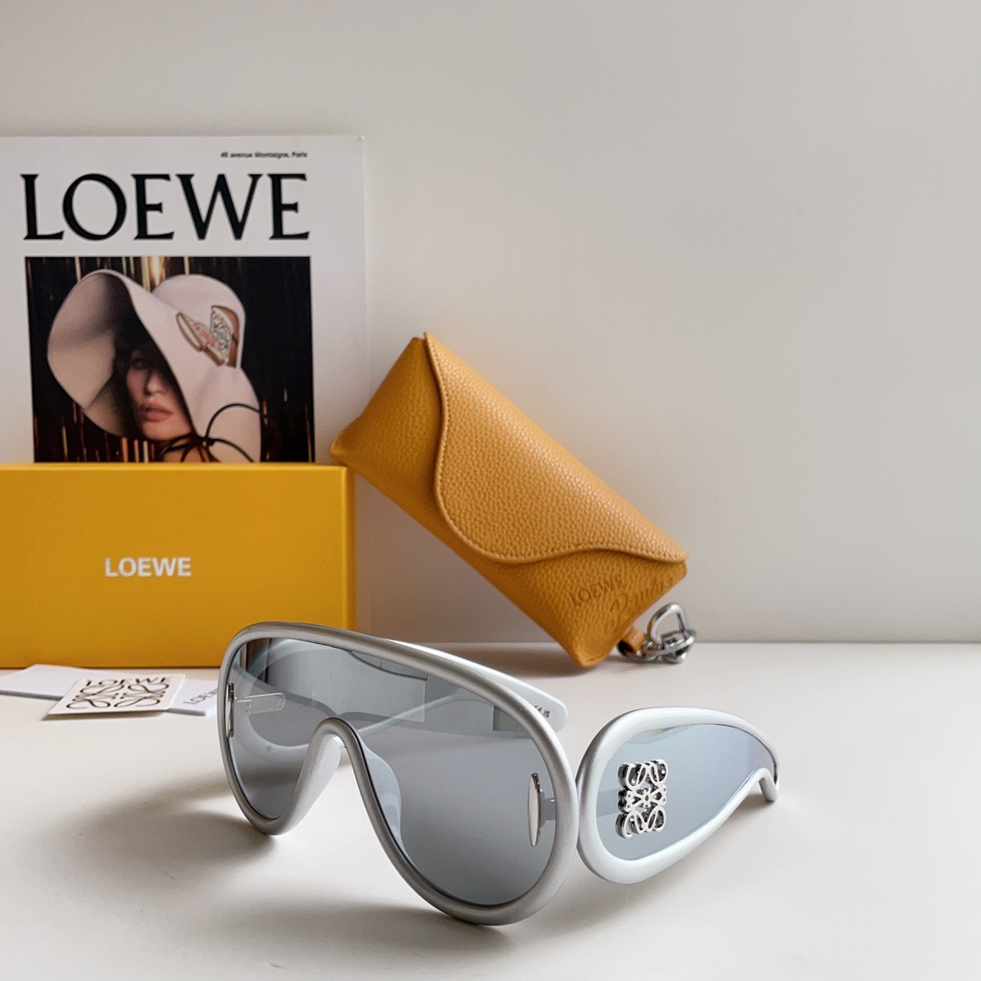 Loewe Wave Mask Sunglasses - DopestKickz