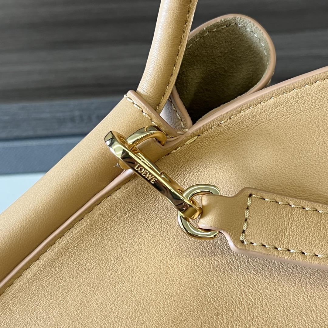 Loewe Paseo Bag In Shiny Nappa Calfskin - DopestKickz