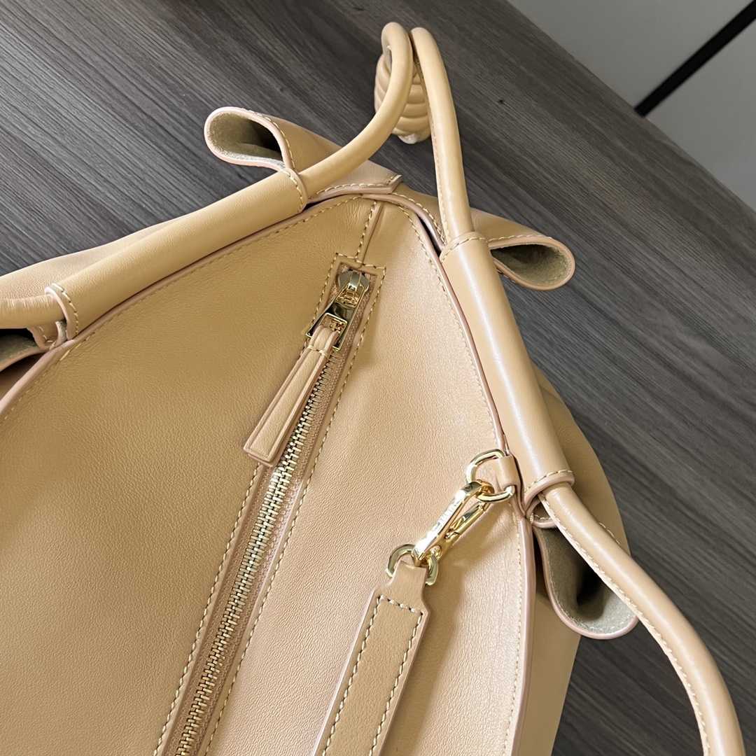 Loewe Paseo Bag In Shiny Nappa Calfskin - DopestKickz