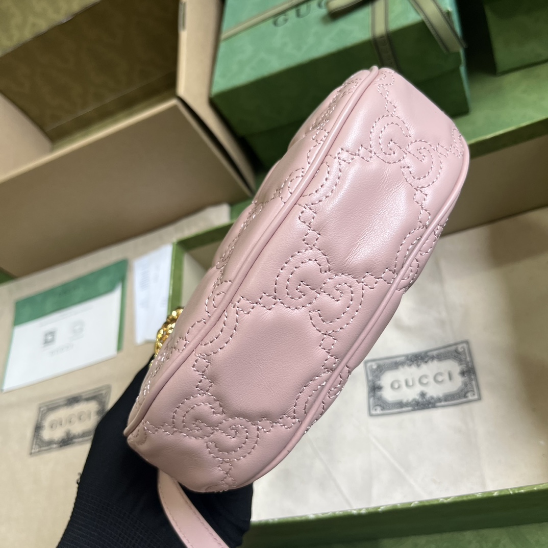 Gucci GG Matelasse Mini Bag(21x 14x 6cm) - DopestKickz