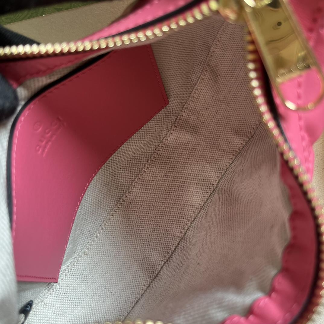 Gucci GG Matelasse Mini Bag(21x 14x 6cm) - DopestKickz