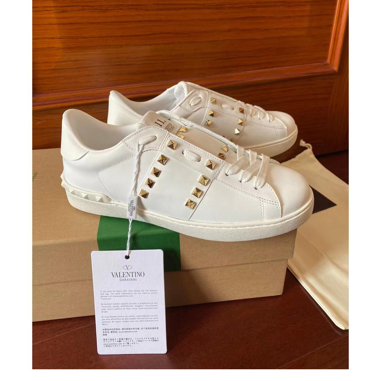 Valenti Garavani Rockstud Untitled Sneakers - DopestKickz