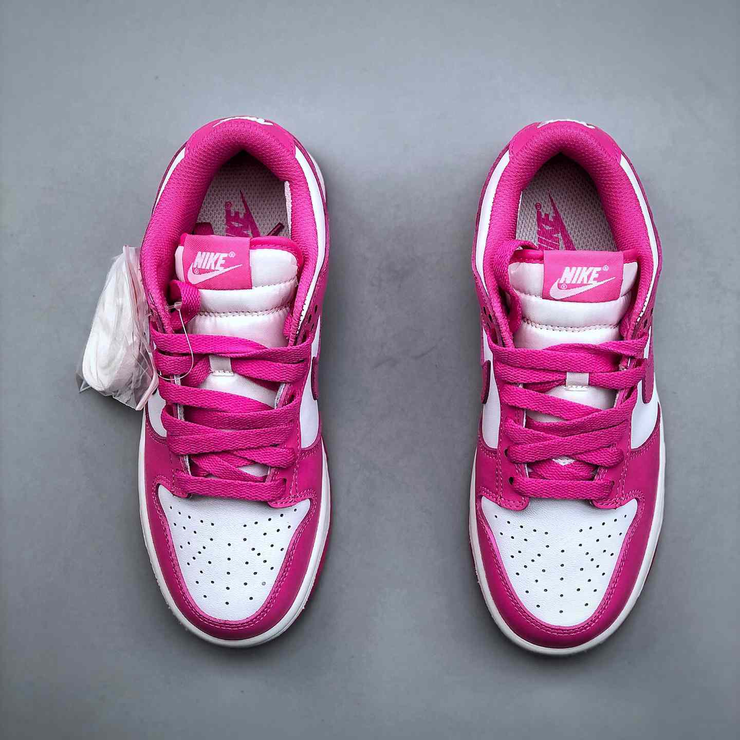 Nike Nk Dunk Low  Sneakers        FJ0704-100 - DopestKickz