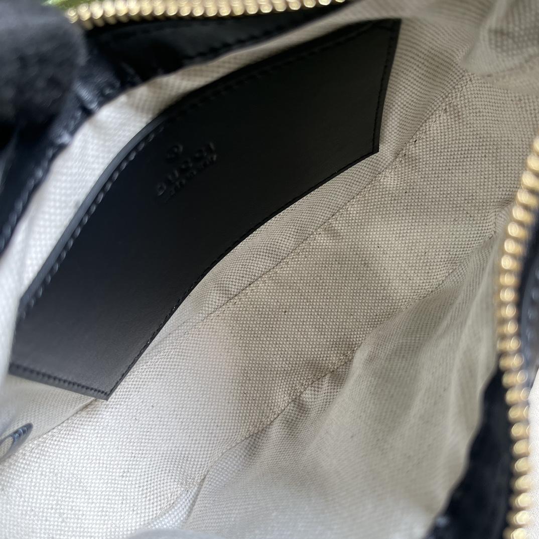 Gucci GG Matelasse Mini Bag(21x 14x 6cm) - DopestKickz