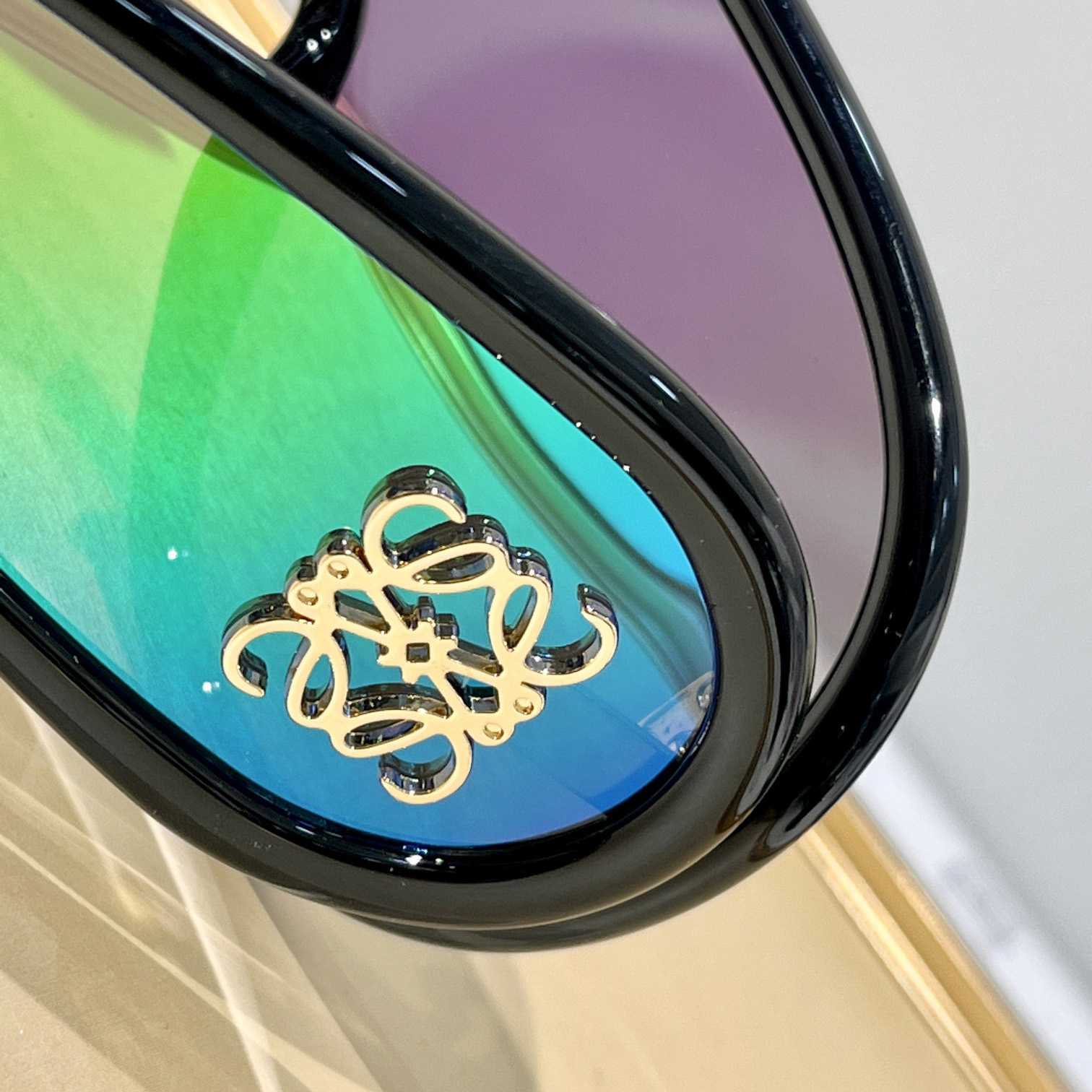 Loewe Wave Mask Sunglasses - DopestKickz