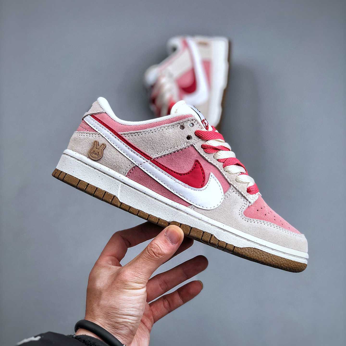 Nike Dunk Low SE Sneaker        DO9457-117 - DopestKickz