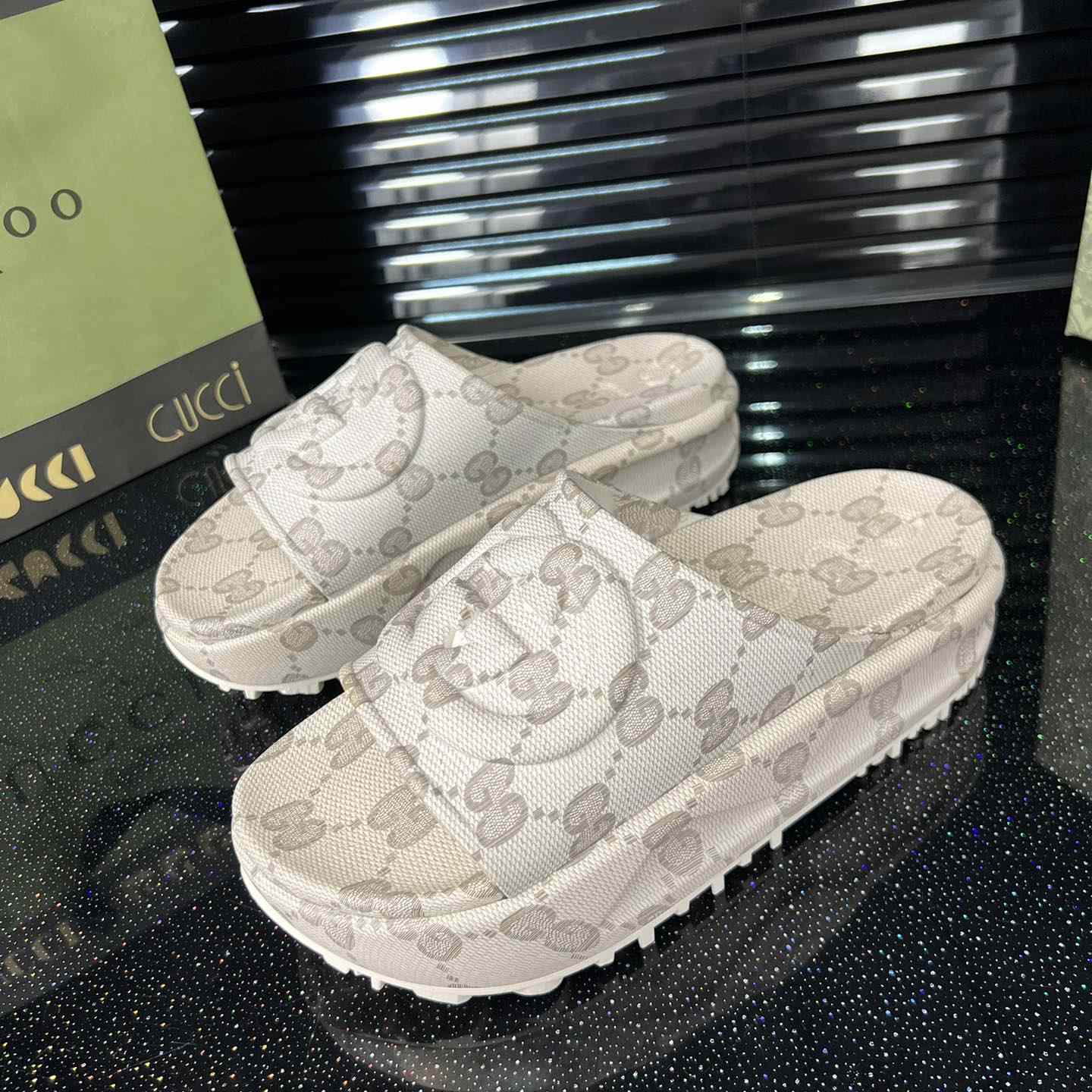 Gucci Women's Slide Sandal With Interlocking G - DopestKickz