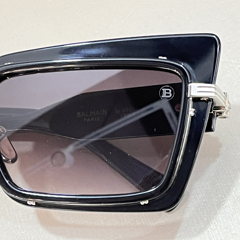 Balmain Admirable Rectangle-frame Sunglasses   BPS-130 - DopestKickz