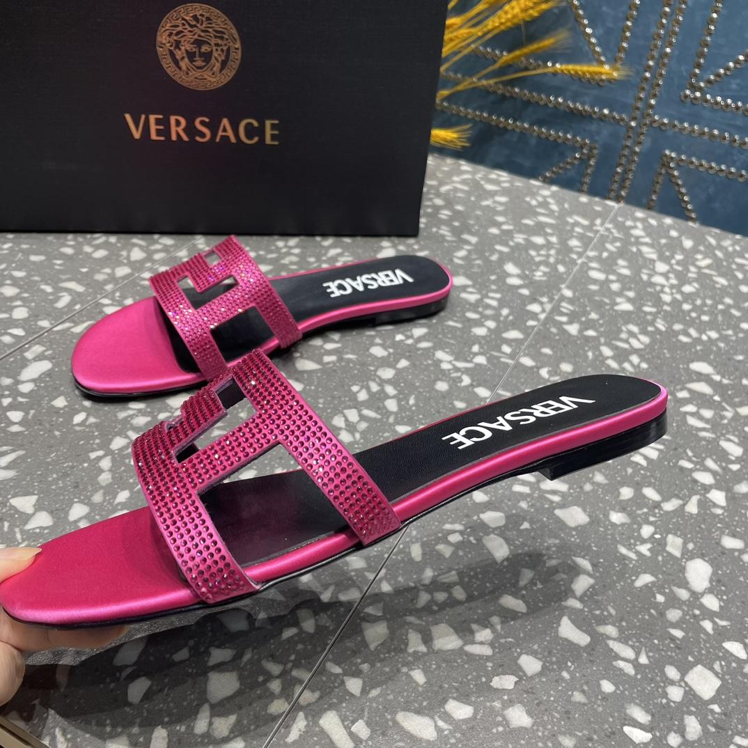 Versace Greca Maze Crystal Flat Sandals - DopestKickz