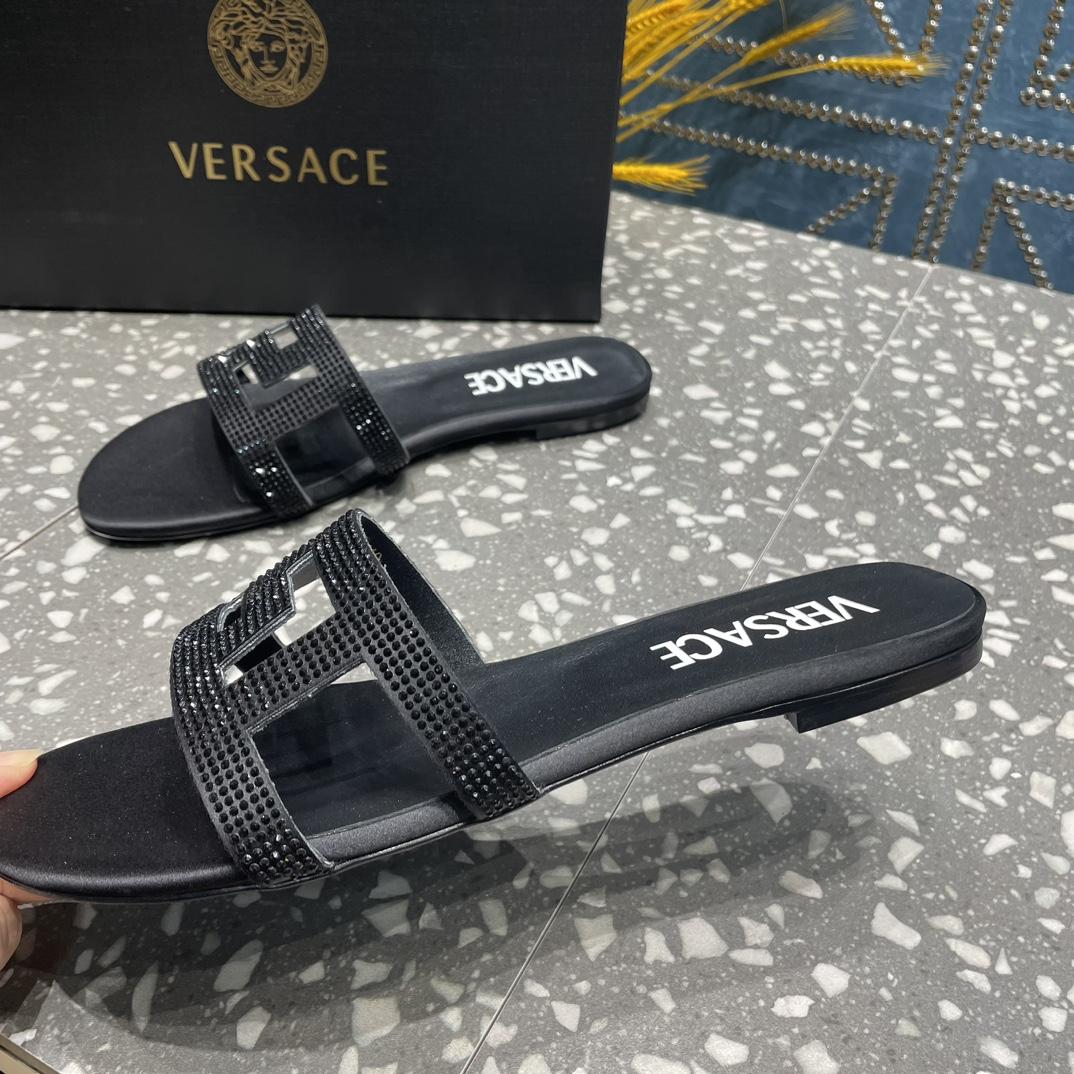 Versace Greca Maze Crystal Flat Sandals - DopestKickz