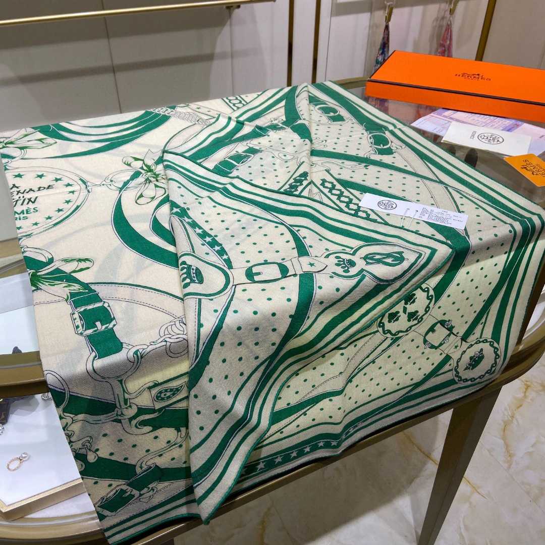 Hermes La Promenade Du Matin Bandana Shawl 140 - DopestKickz