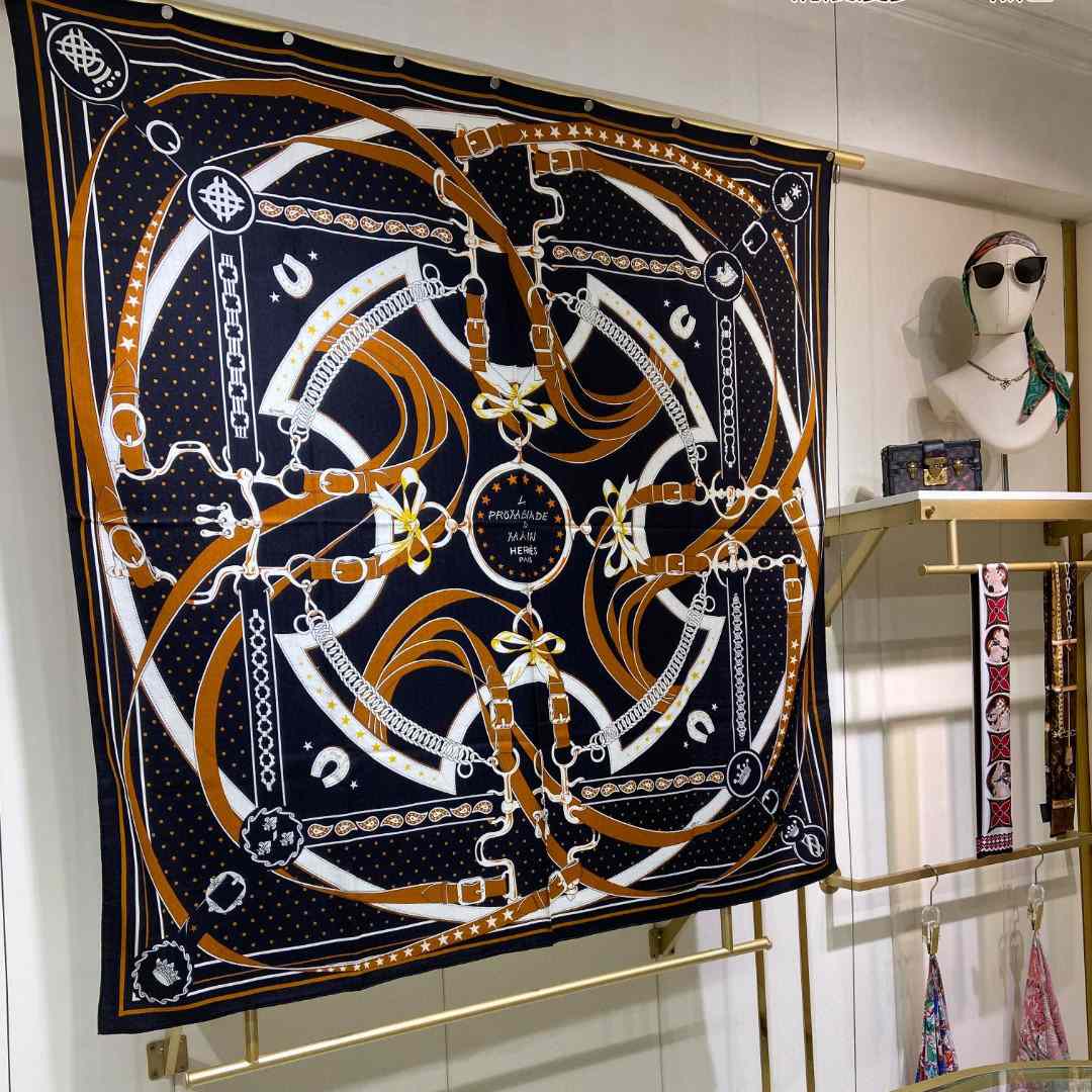 Hermes La Promenade Du Matin Bandana Shawl 140 - DopestKickz