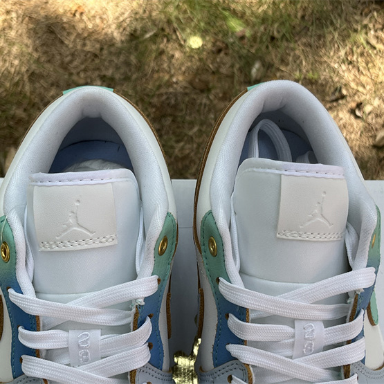 Air Jordan 1 Low SE “Emerald Rise” Sneaker      FN8899-131 - DopestKickz