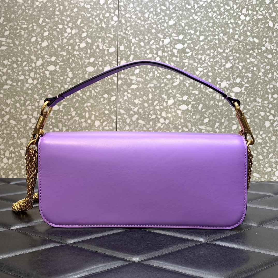 Valenti Garavani Locò Shoulder Bag (27-13-6cm) - DopestKickz