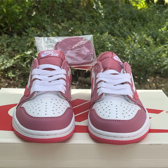 Travis Scott x Air Jordan 1 Low Sneaker      MD7866-227 - DopestKickz