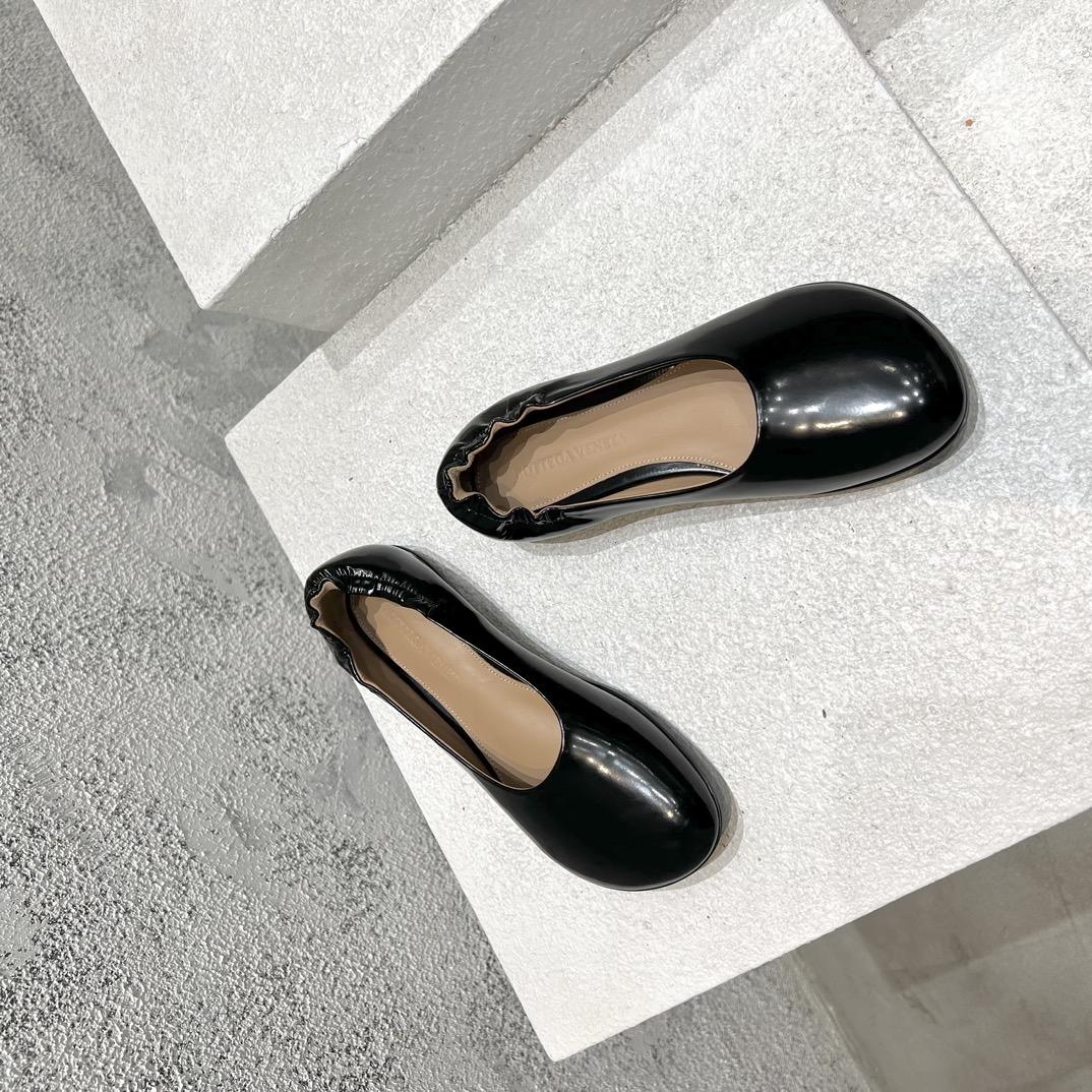Bottega Veneta Atomic Ballerina Flat - DopestKickz