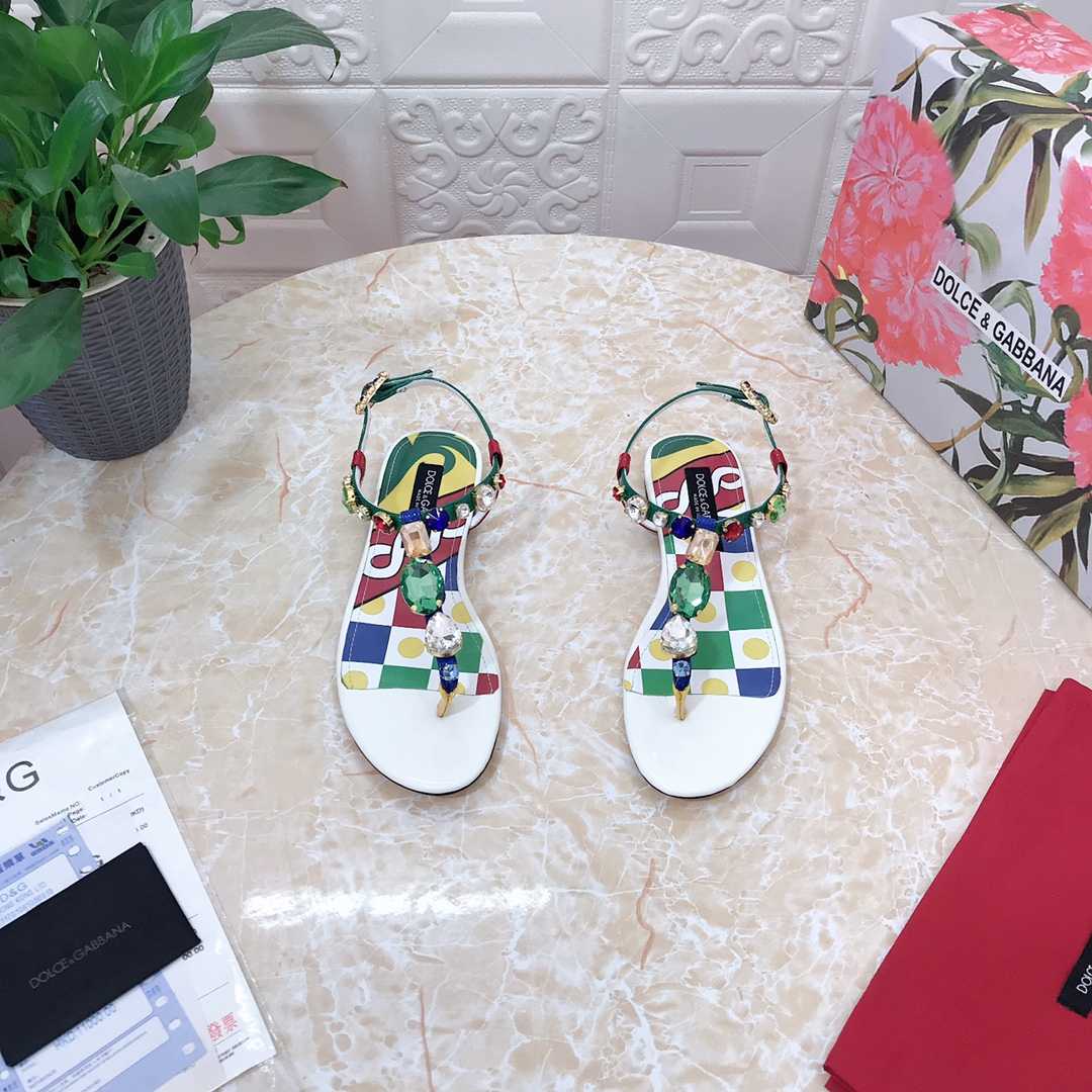 Dolce & Gabbana Patent Leather Thong Sandals - DopestKickz