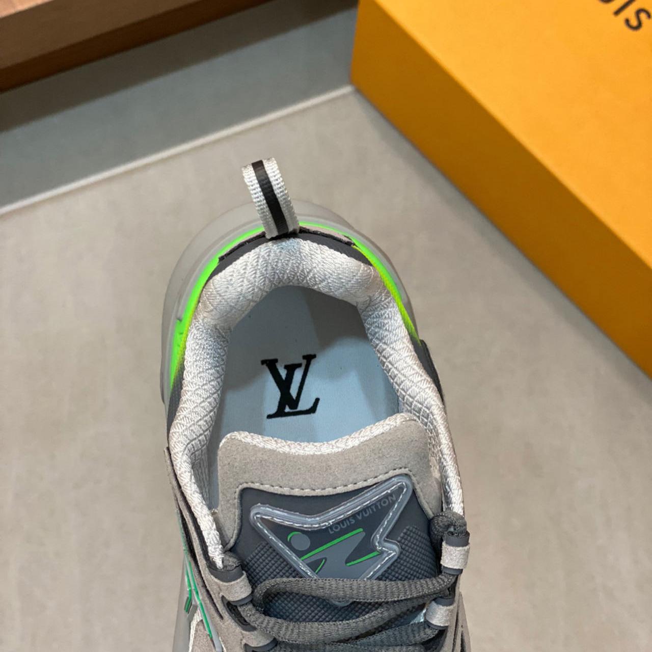 Louis Vuitton Runner Tatic Sneaker(Upon UK Size)    1ABLZ9 - DopestKickz