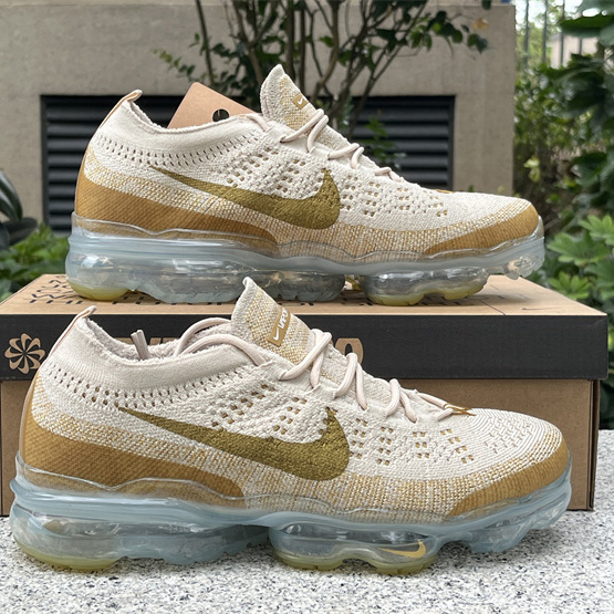 Nike Air VaporMax 2023 Flyknit Sneakers      DV1678-100  - DopestKickz