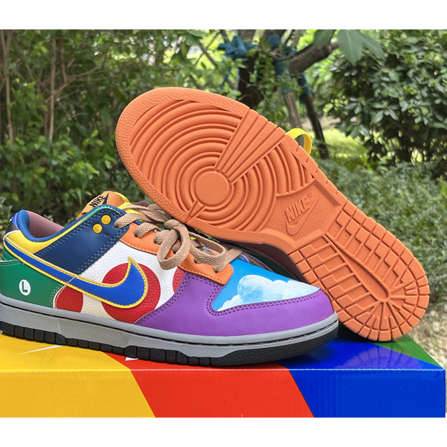 Nike SB Dunk Low Sneaker    DH0952-100  - DopestKickz