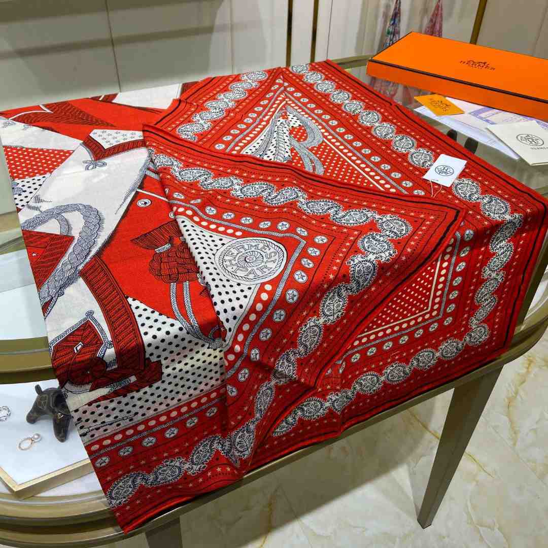 Hermes Zouaves et Dragons Bandana Shawl 140 - DopestKickz