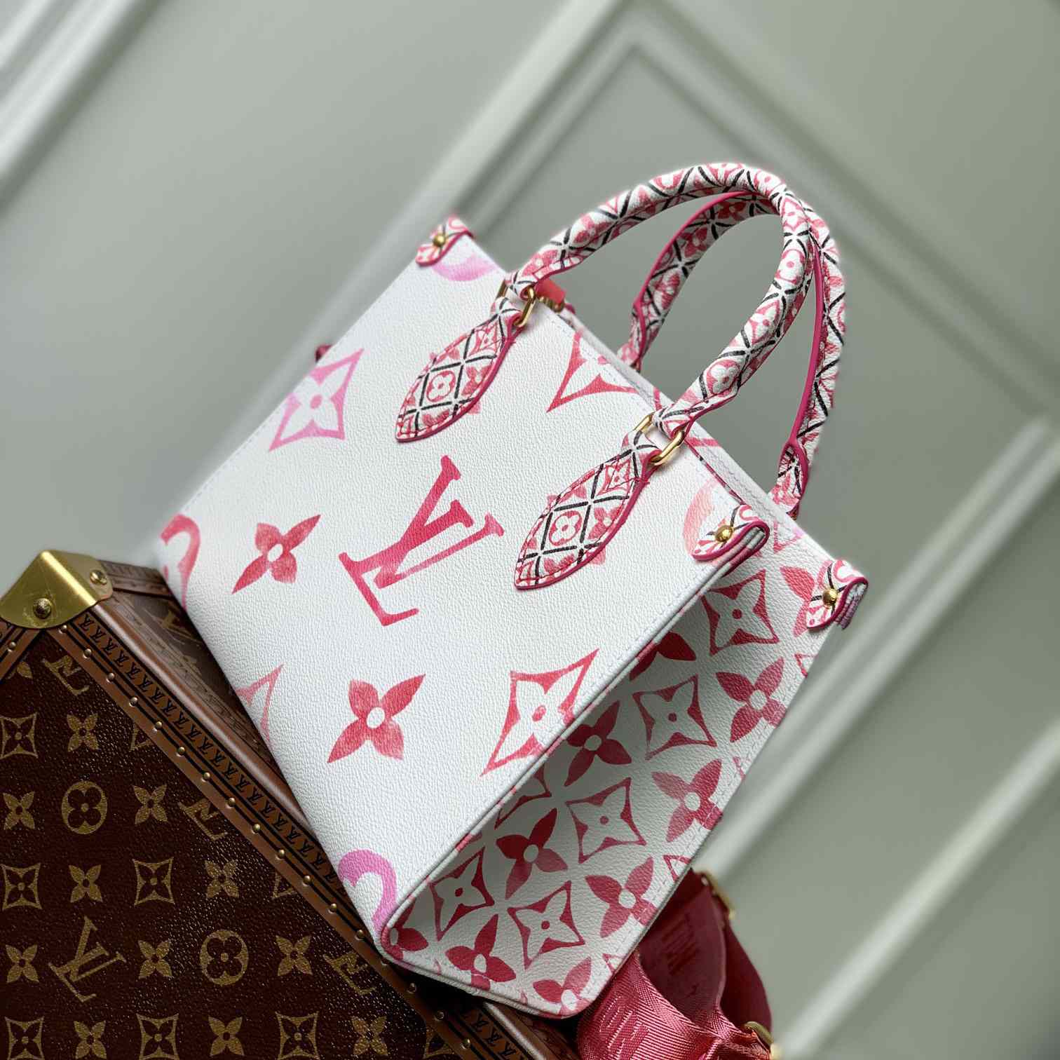 Louis Vuitton OnTheGo PM   M22976 - DopestKickz