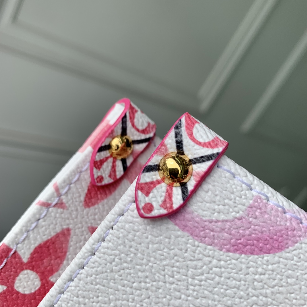 Louis Vuitton OnTheGo PM   M22976 - DopestKickz