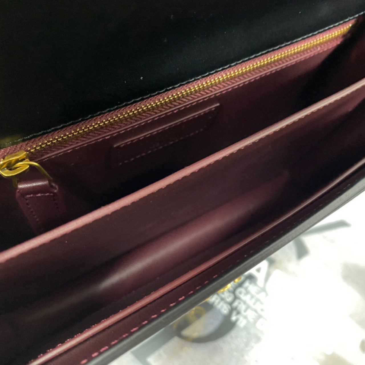 Saint Laurent Black Cassandra Bag (22-16.5-5.5cm) - DopestKickz
