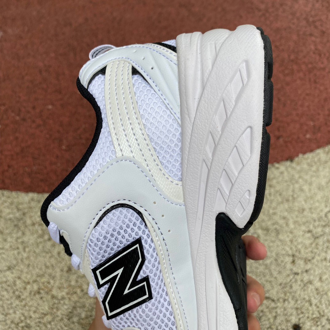 New Balance 530 Sneakers    MR530EWB - DopestKickz