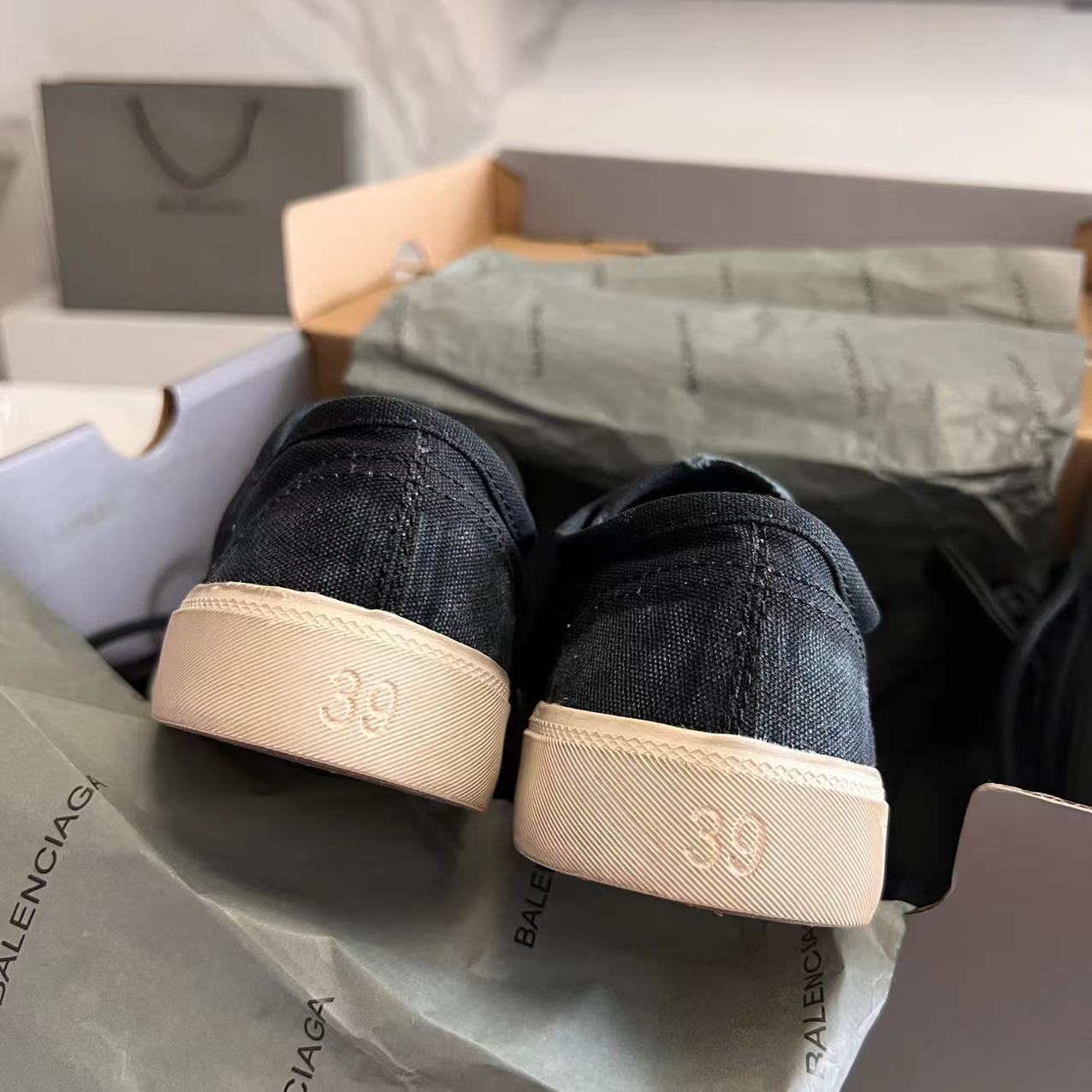 Balenciaga Paris Low Top Sneaker In Black  - DopestKickz