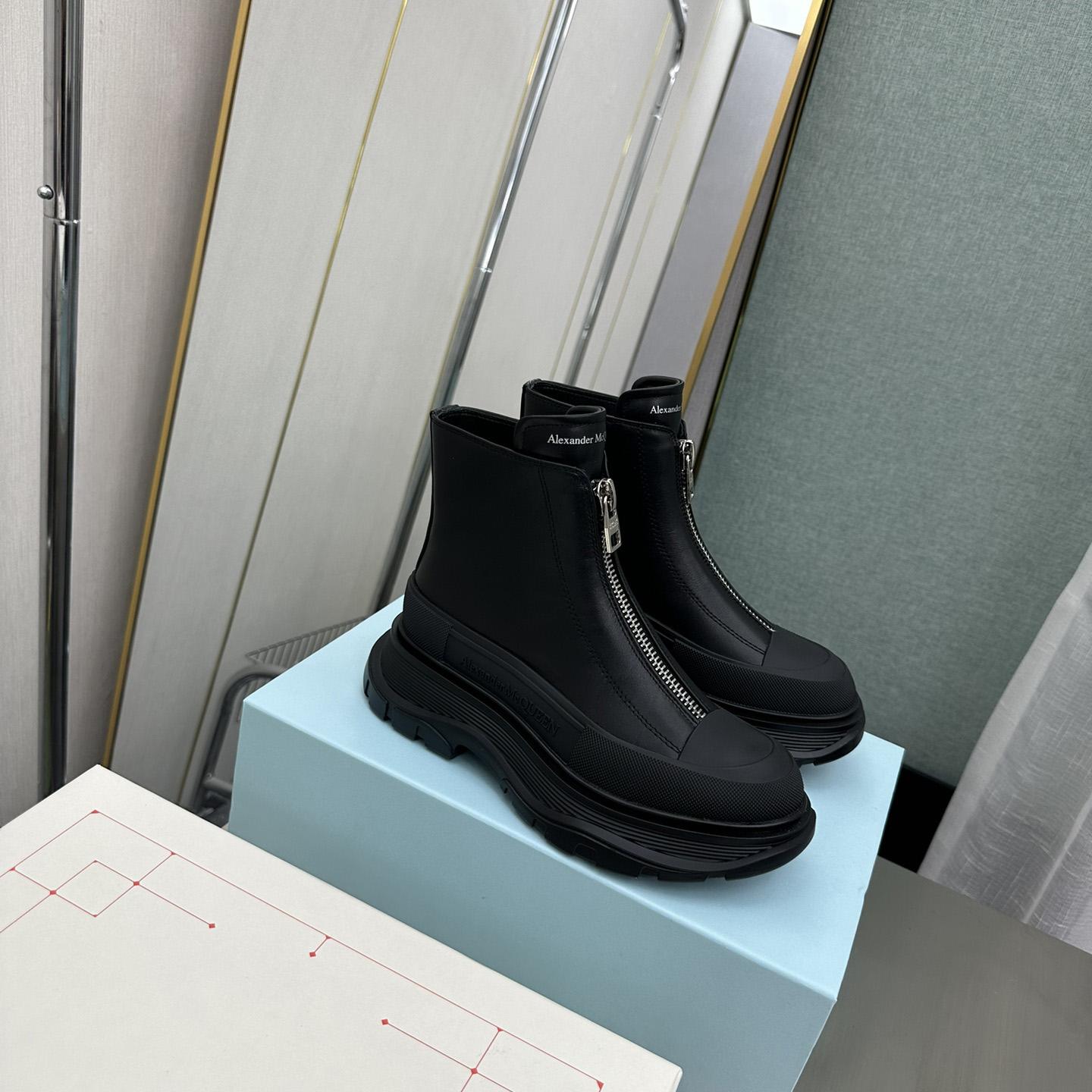 Alexander Mqueen Tread Slick Zip Boot In Black - DopestKickz