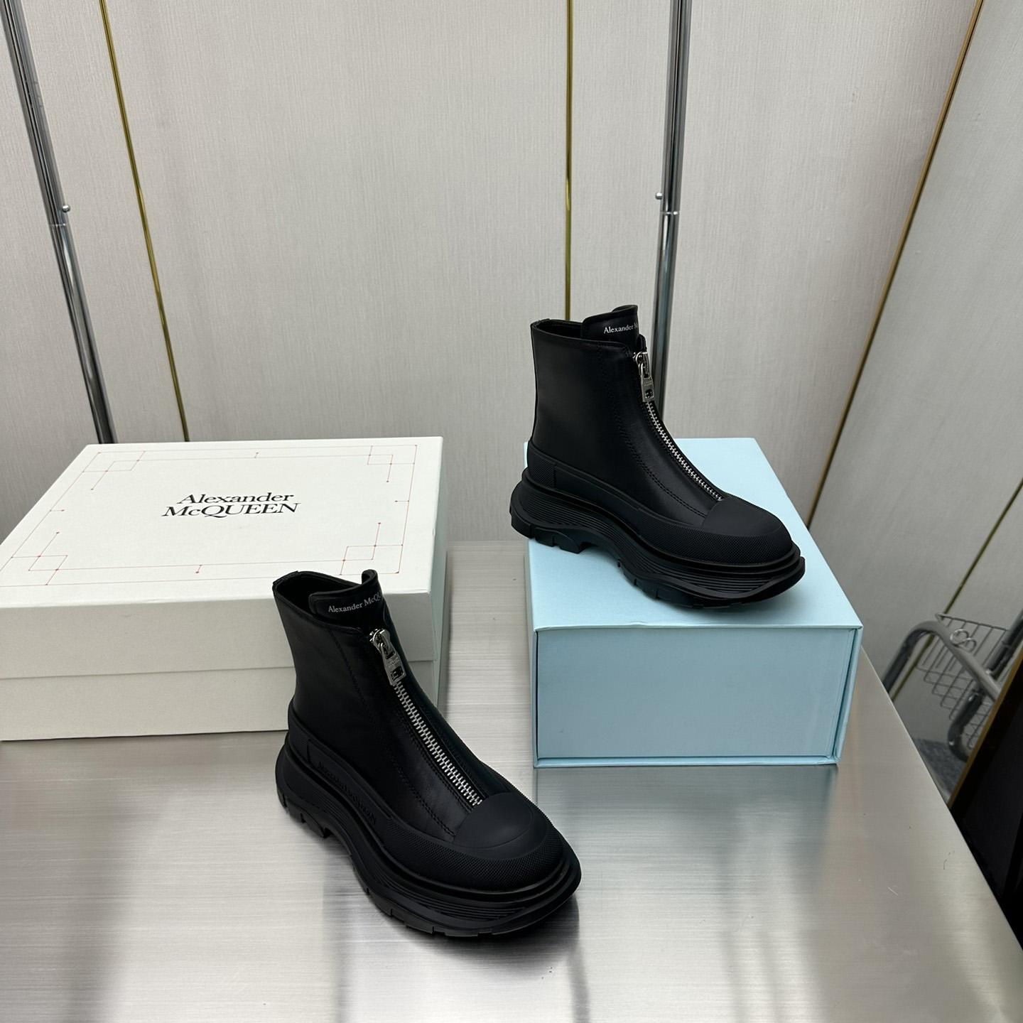 Alexander Mqueen Tread Slick Zip Boot In Black - DopestKickz