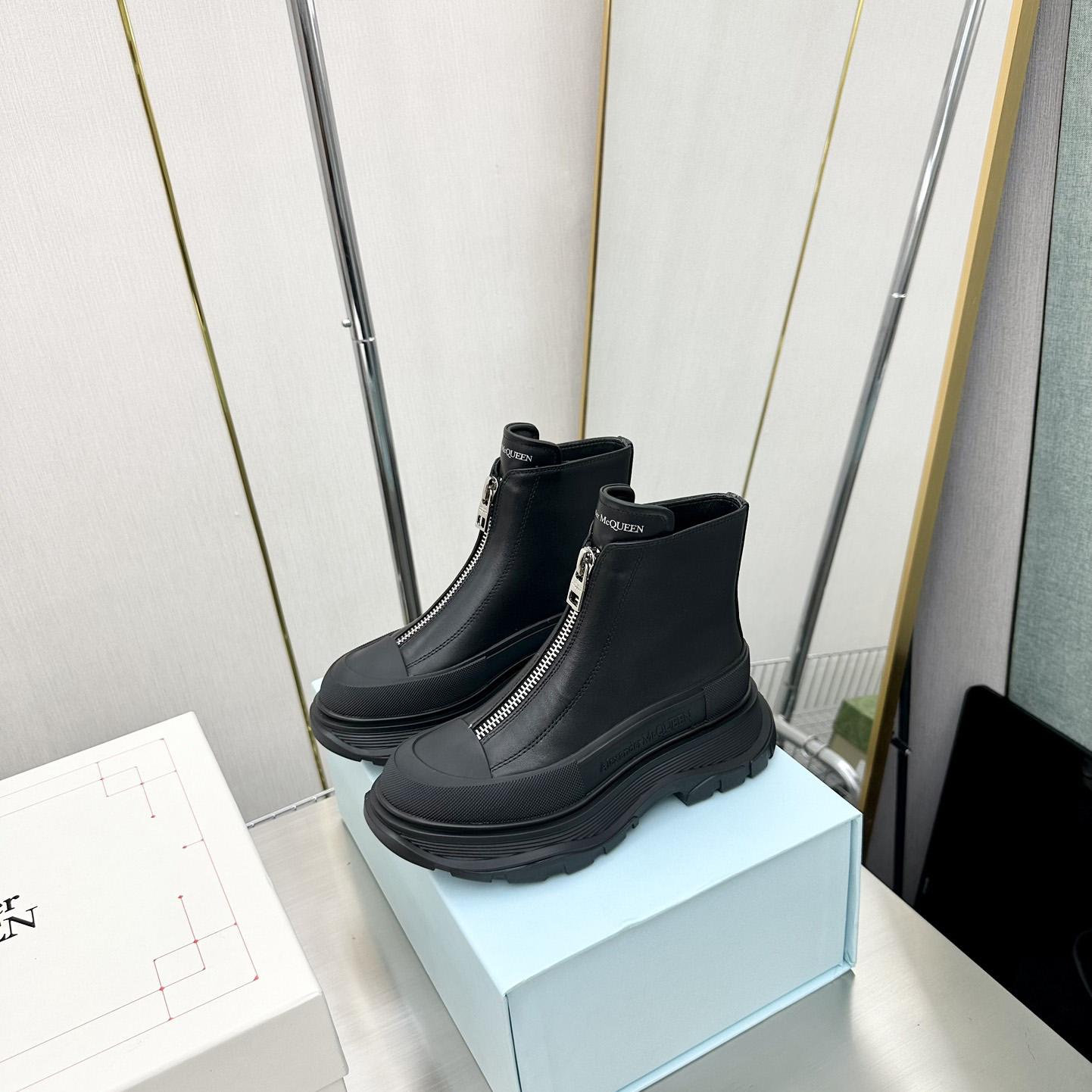 Alexander Mqueen Tread Slick Zip Boot In Black - DopestKickz