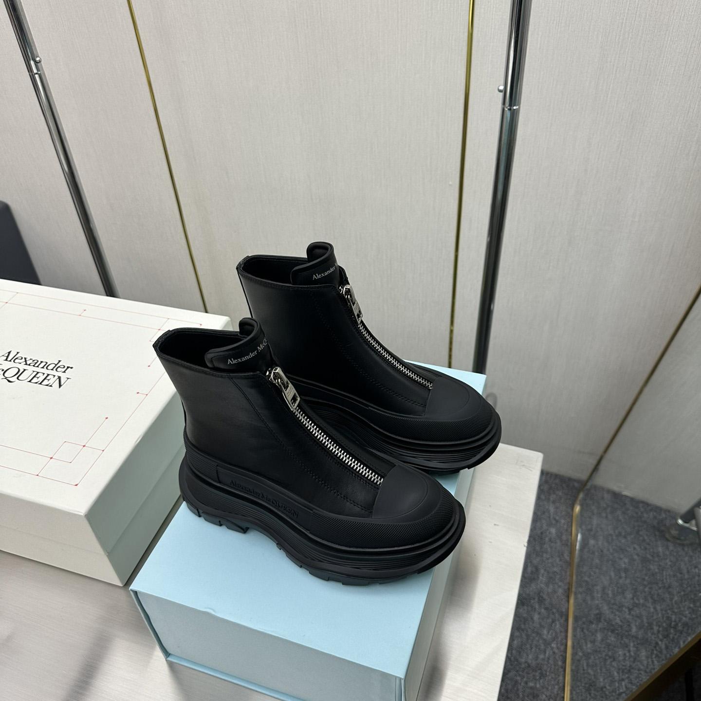 Alexander Mqueen Tread Slick Zip Boot In Black - DopestKickz