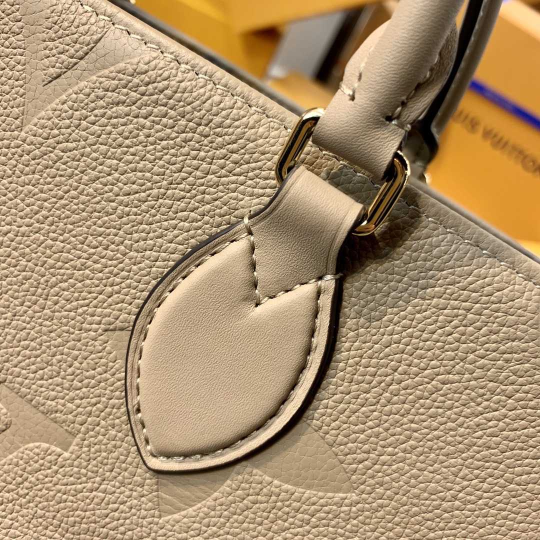 Louis Vuitton Onthego MM      M45607 - DopestKickz