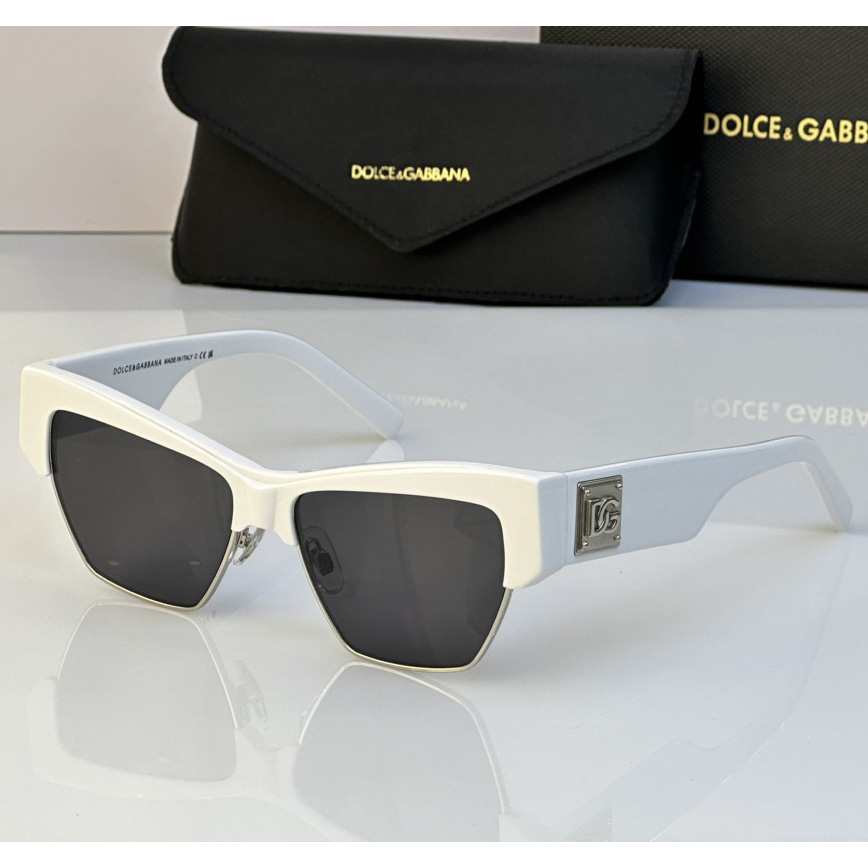 Dolce & Gabbana Logo-plaque Cat-eye Sunglasses   DG4415 - DopestKickz