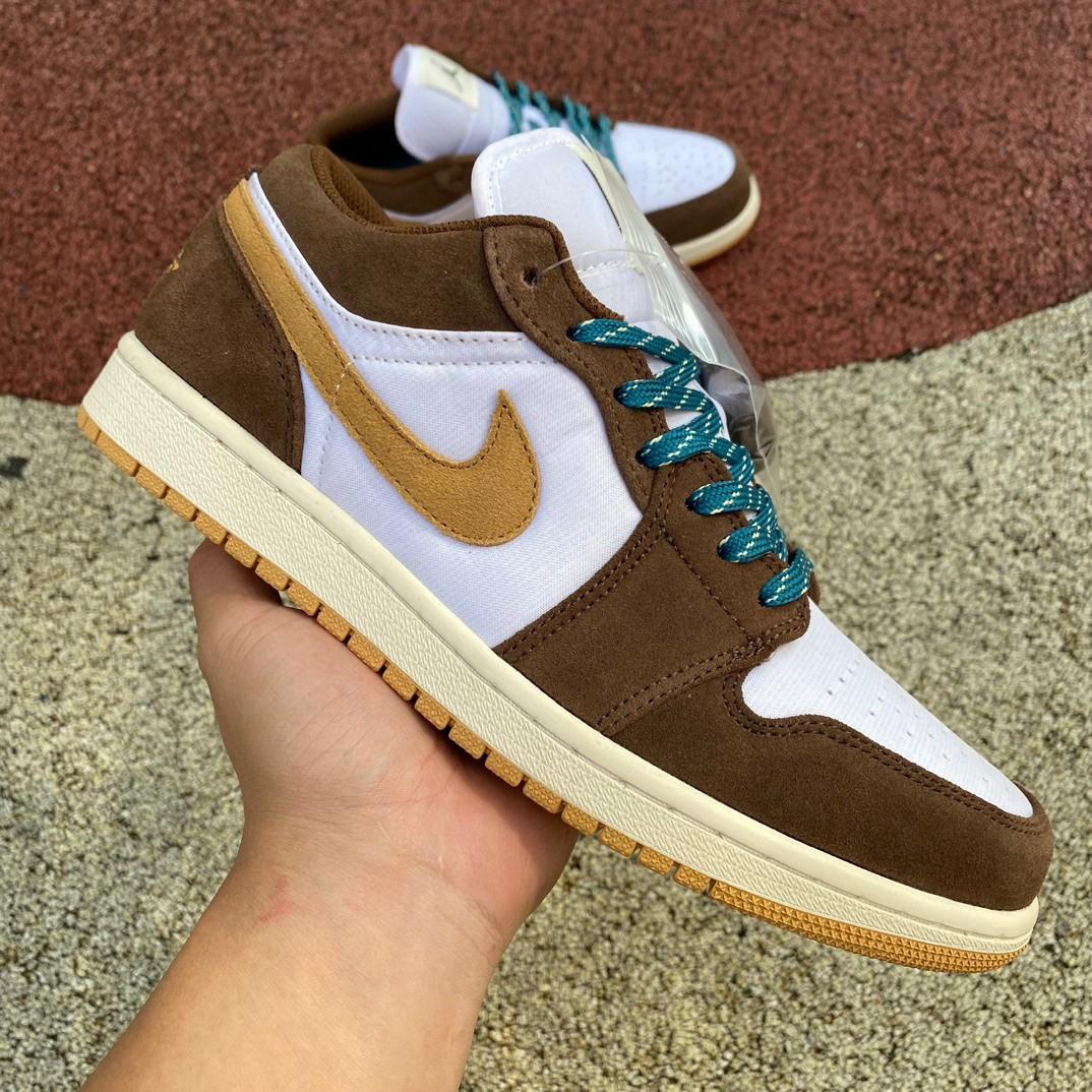 Air Jordan 1 Low Sneaker    FB2216-200 - DopestKickz