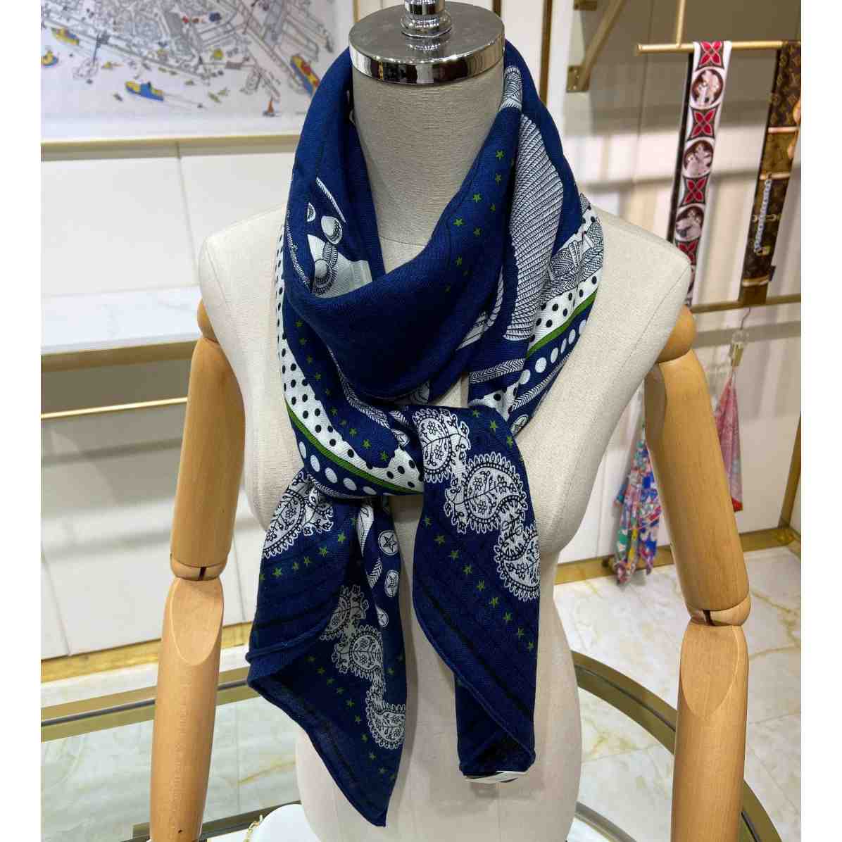 Hermes Zouaves et Dragons Bandana Shawl 140 - DopestKickz