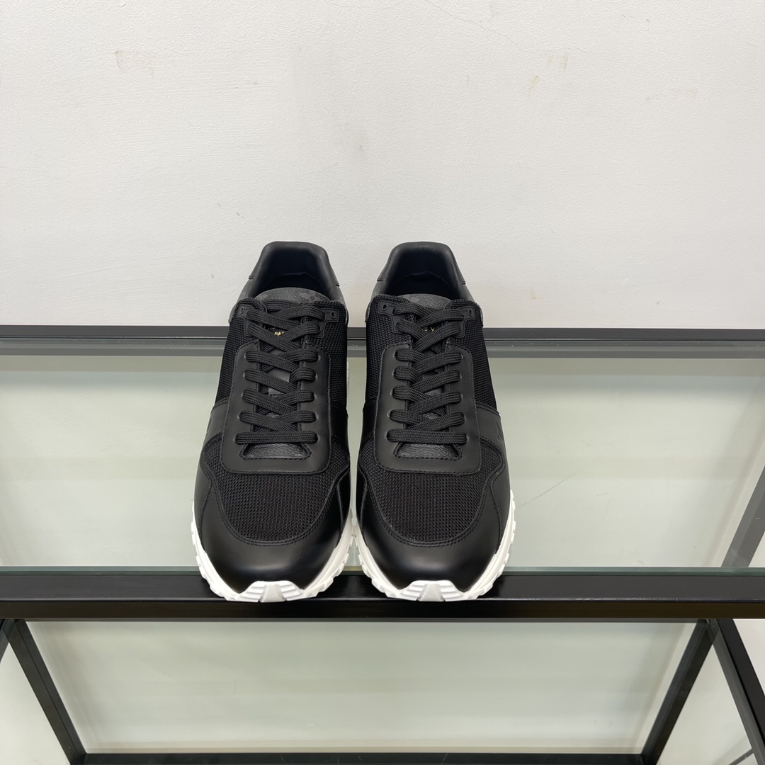 Louis Vuitton Run Away Sneaker        1AANN3 - DopestKickz