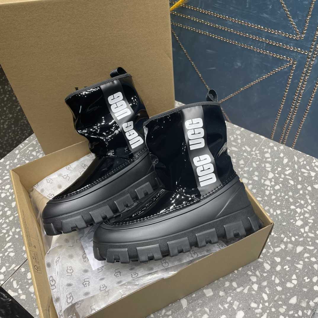 Ugg Classic Brellah Logo-print Boots - DopestKickz