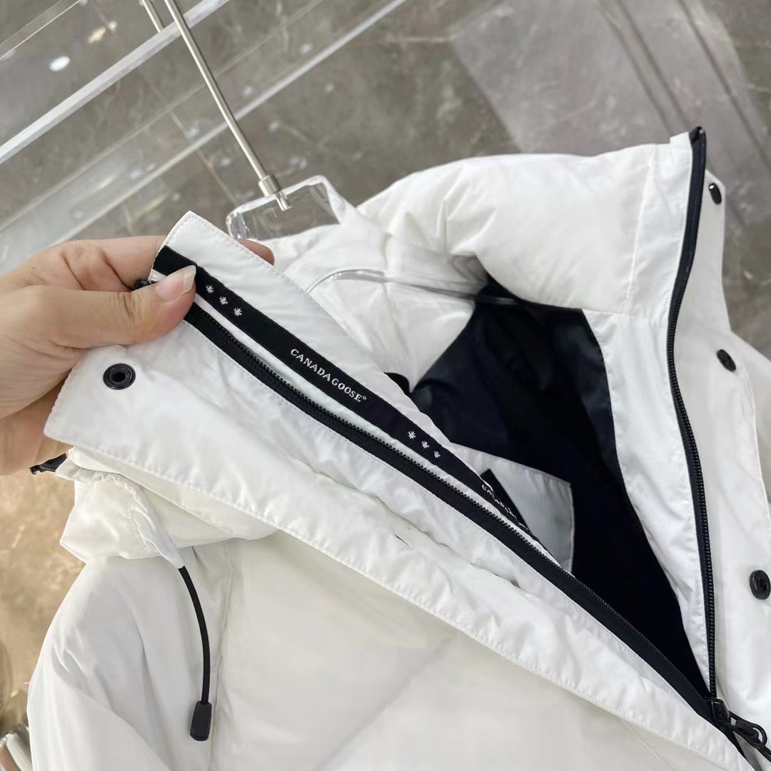 Canada Goose Parkas Approach Jacket - DopestKickz