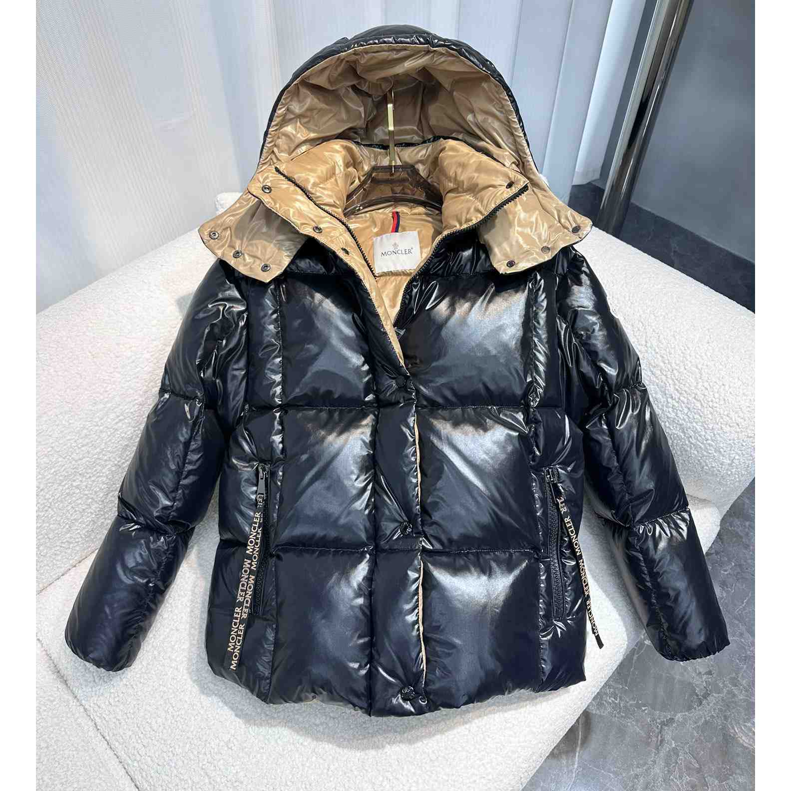 Moncler Parana Short Down Jacket - DopestKickz