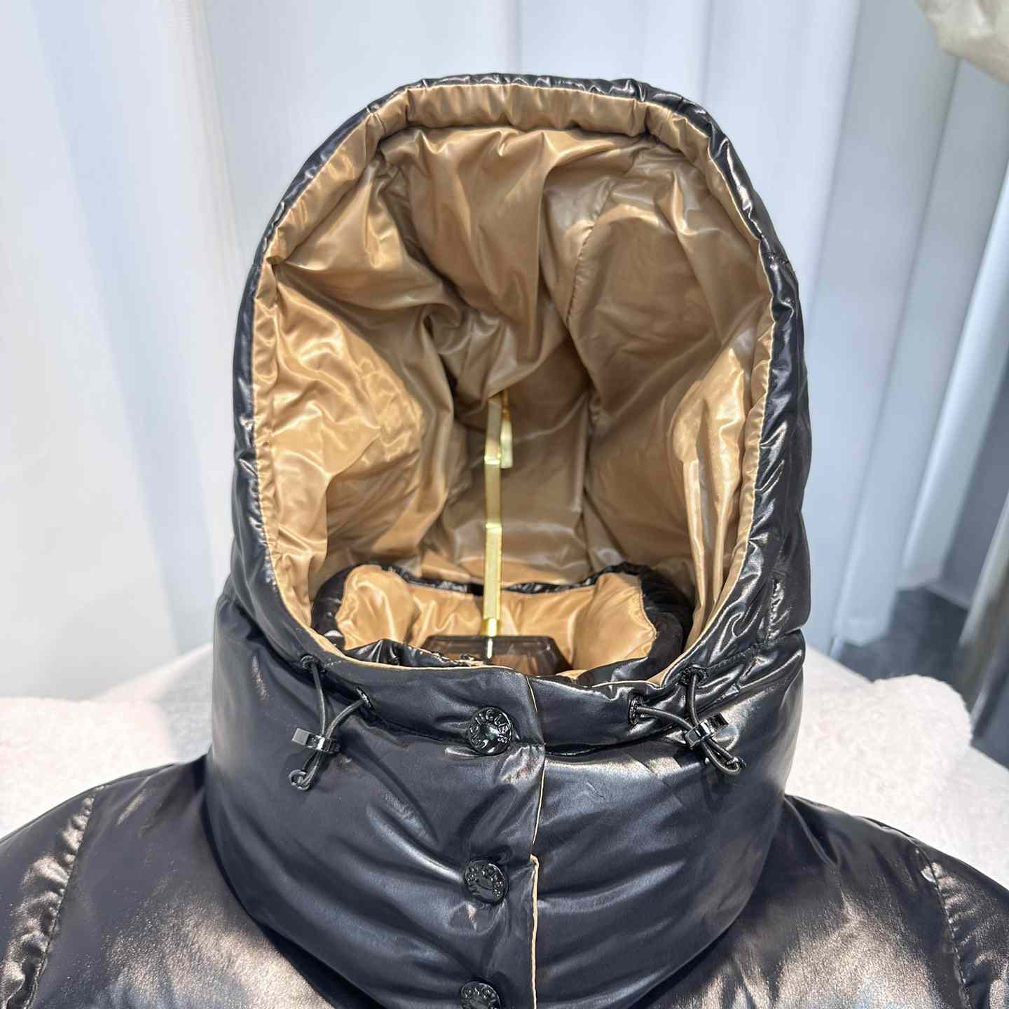 Moncler Parana Short Down Jacket - DopestKickz